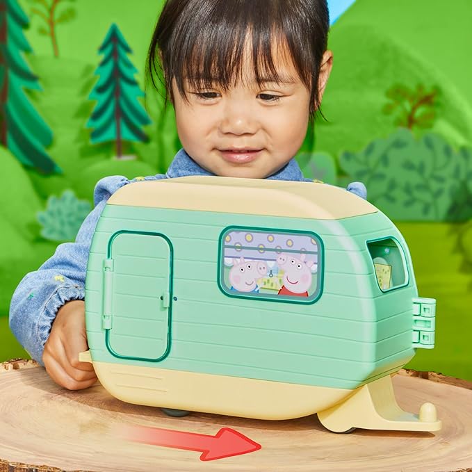 Peppa Pig Caravan Playset for Girls and Boys, 3 Figures, 6 Accessories, Preschool Toys, Kids Gifts, Ages 3+